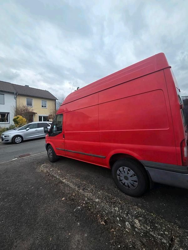 Gebraucht Ford Transit 140 PS (102 kW) 2012 Rot Van / Kleinbus