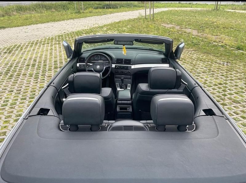 Gebraucht BMW 318 Cabriolet 143 PS (105 kW) 2002 Grau Cabrio