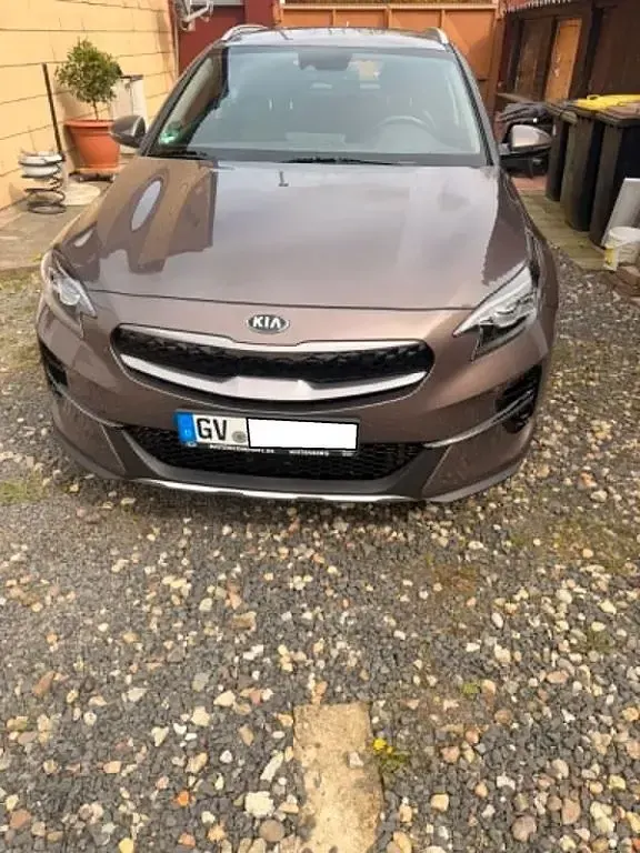 Gebraucht Kia XCeed Spirit 141 PS (103 kW) 2020 Braun SUV