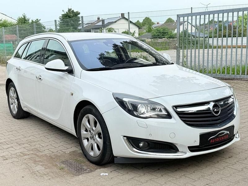 Gebraucht Opel Insignia Innovation 194 PS (142 kW) 2014 Weiß Kombi