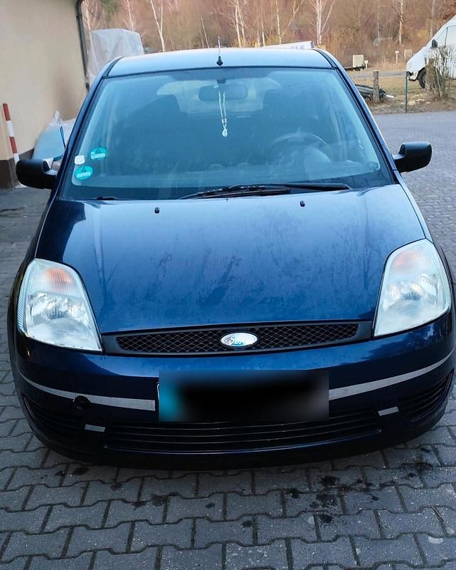 Gebraucht Ford Fiesta 60 PS (44 kW) 2005 Blau Kleinwagen