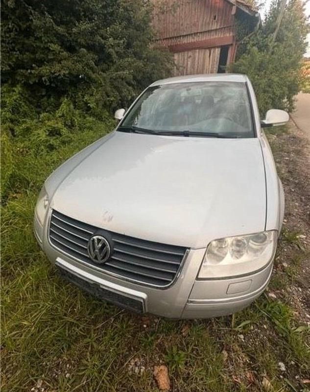 Usata VW Passat 2004 Argento Berlina