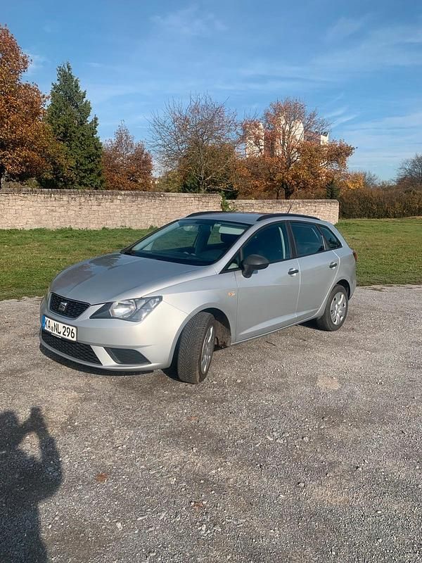 Silber Gebraucht 2016 Seat Ibiza ST Kombi | 5.850 € (Fairer Preis) - Bild 1/4