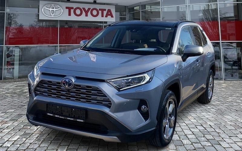 Silver metallic Gebraucht 2019 Toyota RAV4 Hybrid Lounge SUV | 34.990 € (Etwas zu teuer) - Bild 1/4