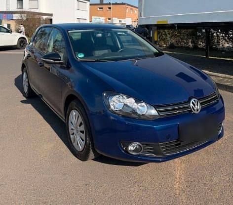 Gebraucht VW Golf VI Edition 105 PS (77 kW) 2011 Blau Kleinwagen