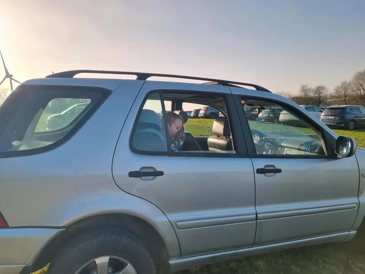 Gebraucht Mercedes ML430 272 PS (200 kW) 1999 Silber SUV