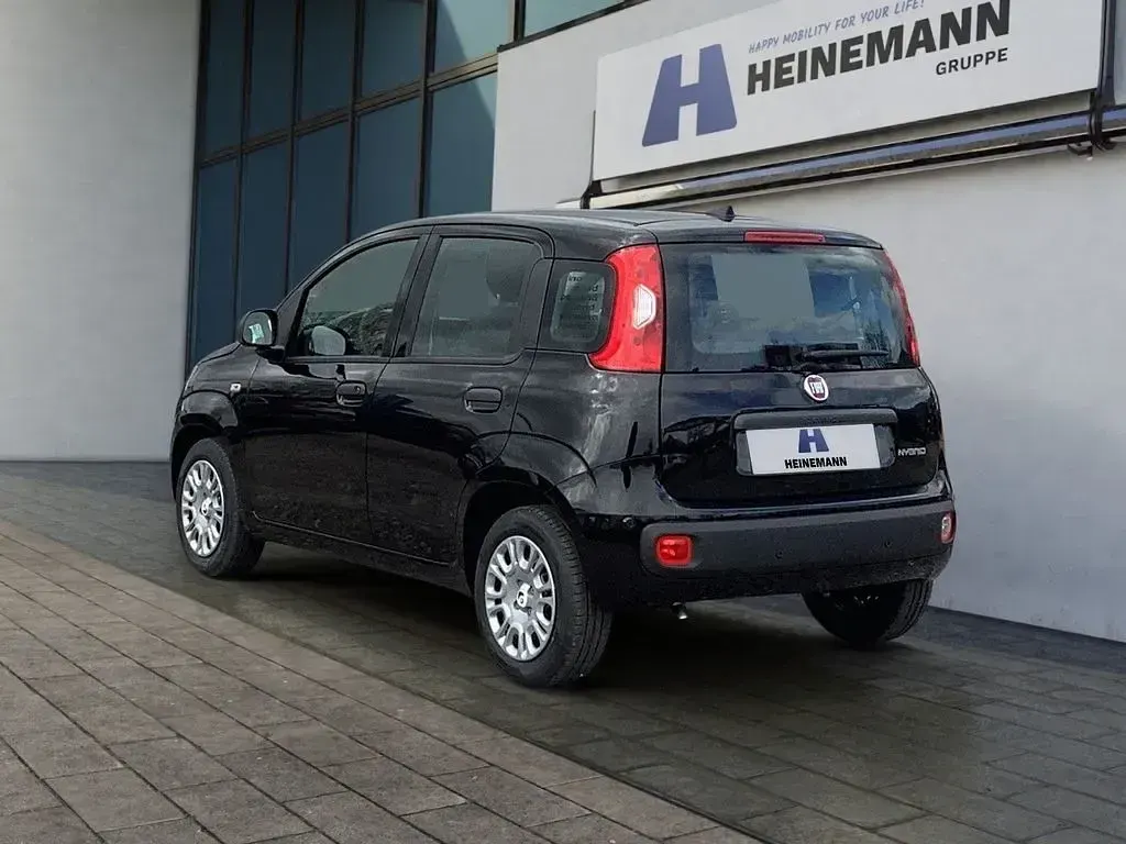 Neu Fiat Panda 65 PS (47 kW) 2026 Cinema schwarz Kleinwagen