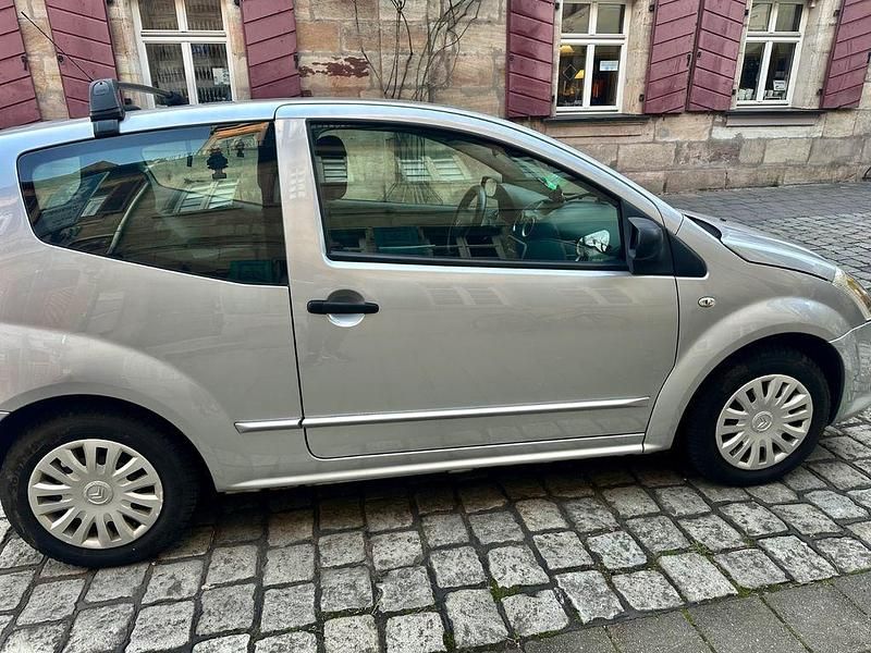 Gebraucht Citroën C2 60 PS (44 kW) 2009 Silber Kleinwagen