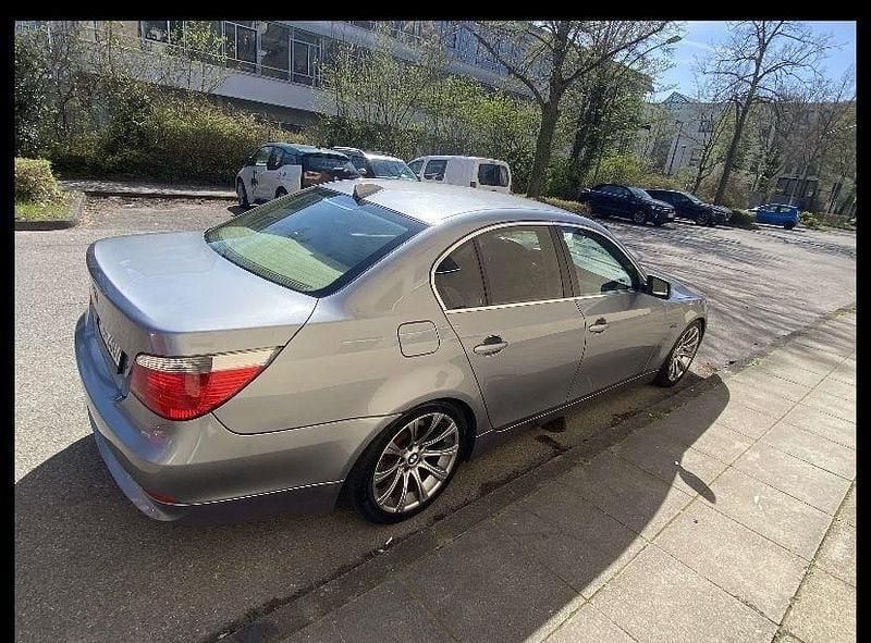 Gebraucht BMW 535 272 PS (200 kW) 2005 Grau Limousine