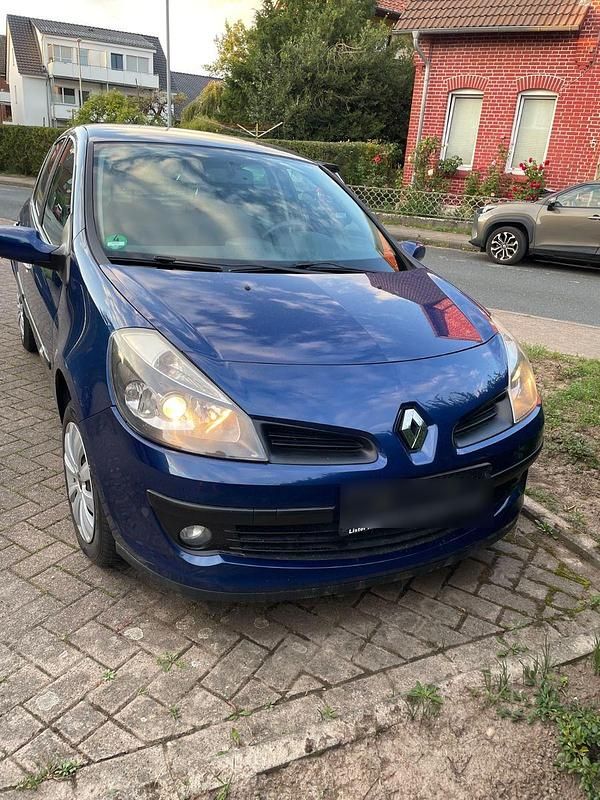 Blau Gebraucht 2008 Renault Clio II Expression Kleinwagen | 2.000 € (Fairer Preis) - Bild 1/4