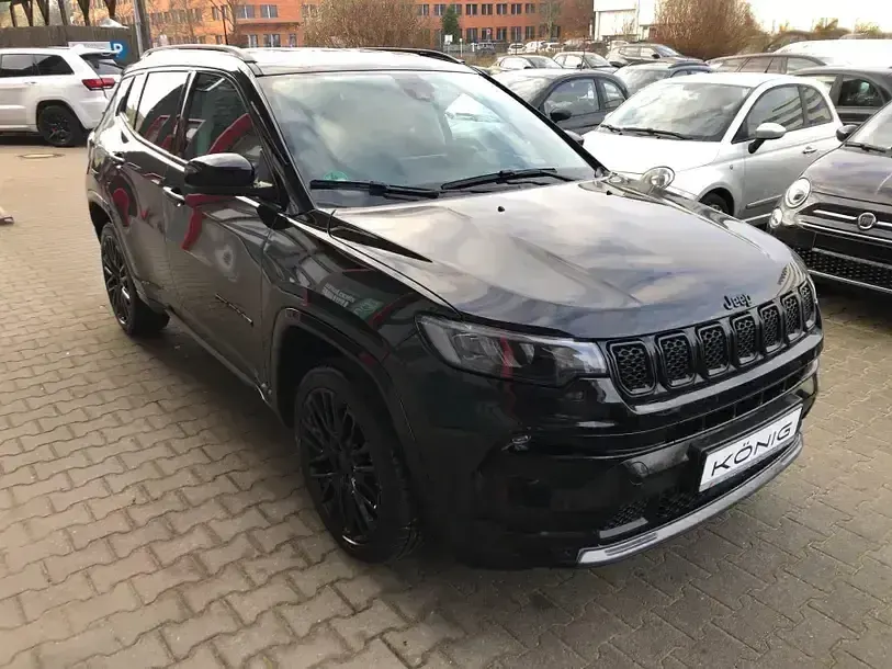 Gebraucht Jeep Compass Altitude 131 PS (96 kW) 2023 Schwarz SUV