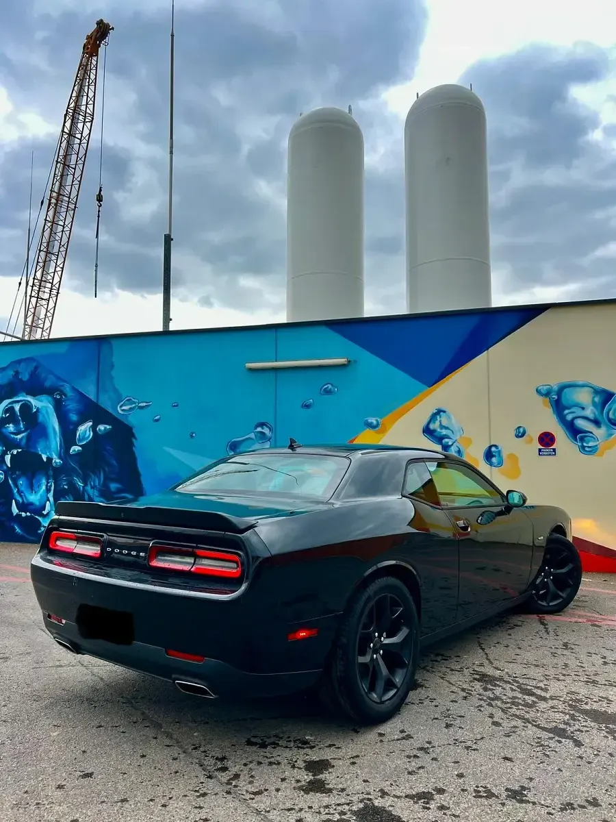 Second-hand Dodge Challenger 309 CP (227 kW) 2017 Negru Coupe
