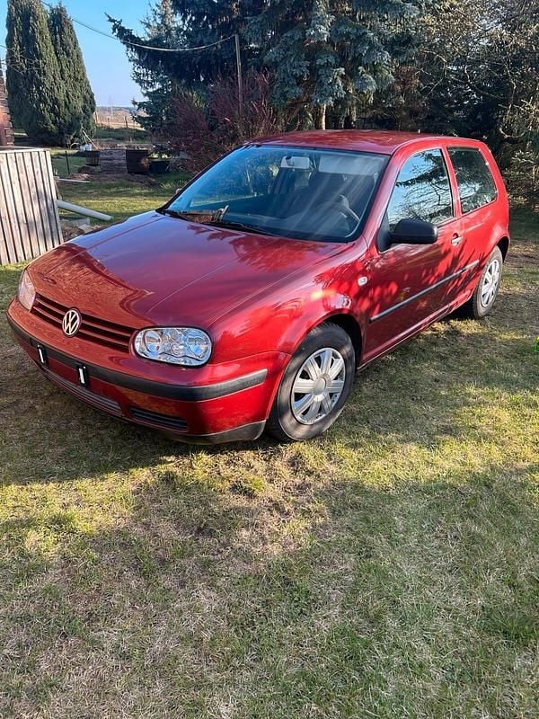 Gebraucht VW Golf IV 101 PS (74 kW) 2002 Rot Kleinwagen