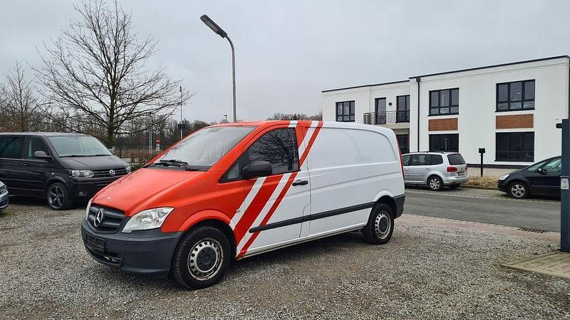 Weiß Gebraucht 2014 Mercedes Vito Van / Kleinbus | 5.750 € (Superpreis) - Bild 1/4