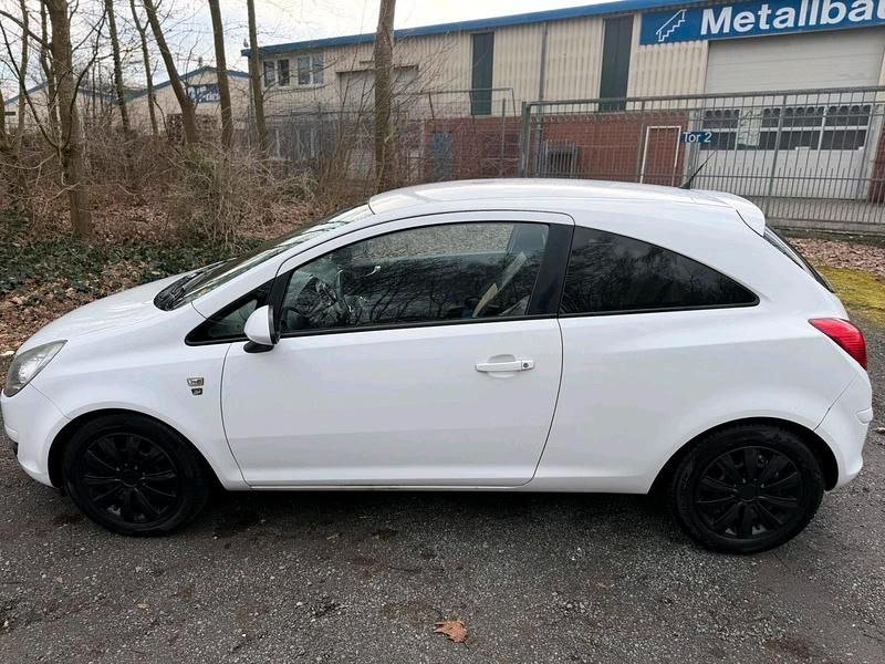 Gebraucht Opel Corsa 69 PS (50 kW) 2010 Weiß Kleinwagen