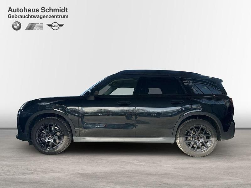 Second-hand Mini Countryman 204 CP (150 kW) 2024 Negru SUV