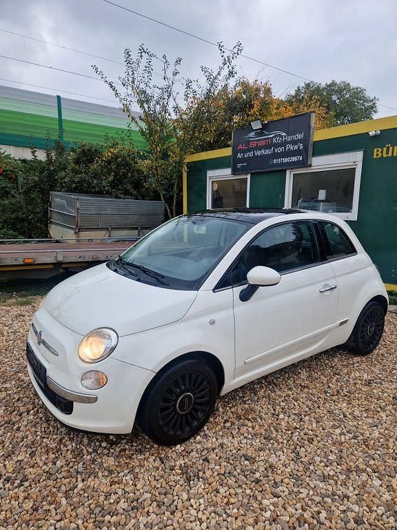 Weiß Gebraucht 2012 Fiat 500 Lounge Kleinwagen | 3.900 € (Fairer Preis) - Bild 1/4