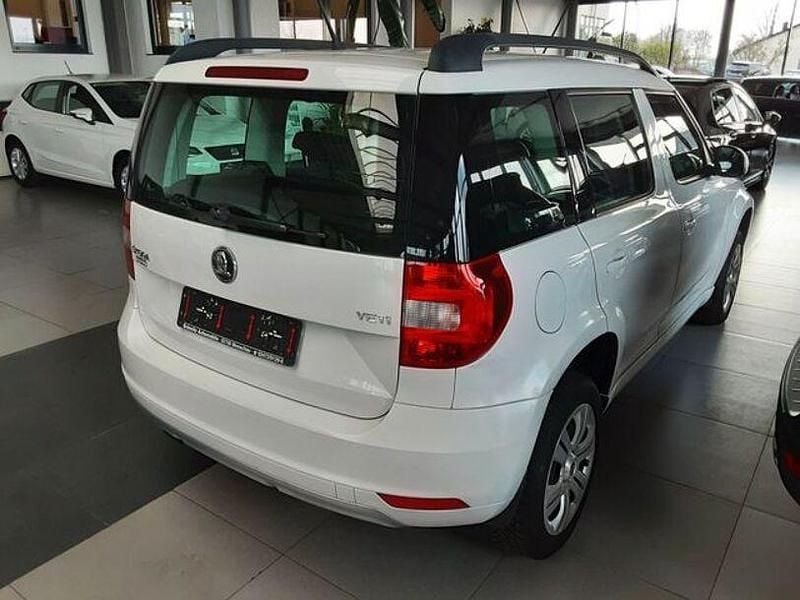 Gebraucht Skoda Yeti Active 105 PS (77 kW) 2015 Weiß SUV