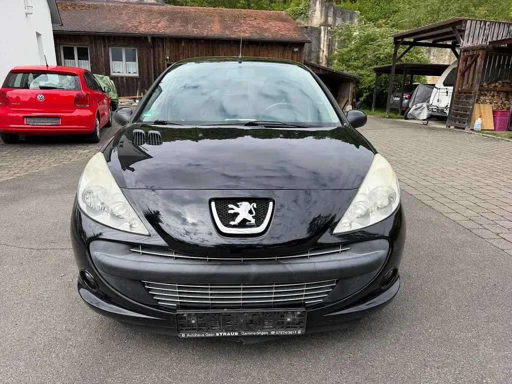 Gebraucht Peugeot 206 73 PS (53 kW) 2012 Schwarz Limousine