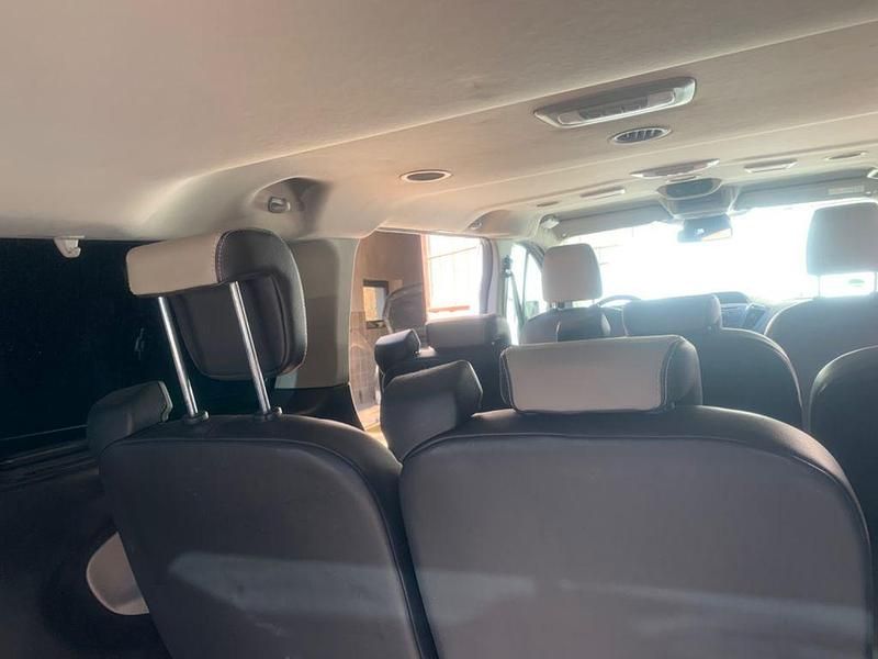 Gebraucht Ford Tourneo 170 PS (125 kW) 2017 Weiß Van / Kleinbus