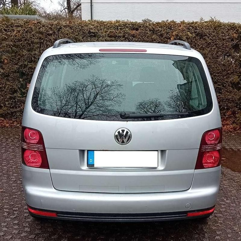 Gebraucht VW Touran Trendline 102 PS (75 kW) 2008 Silber Van / Kleinbus