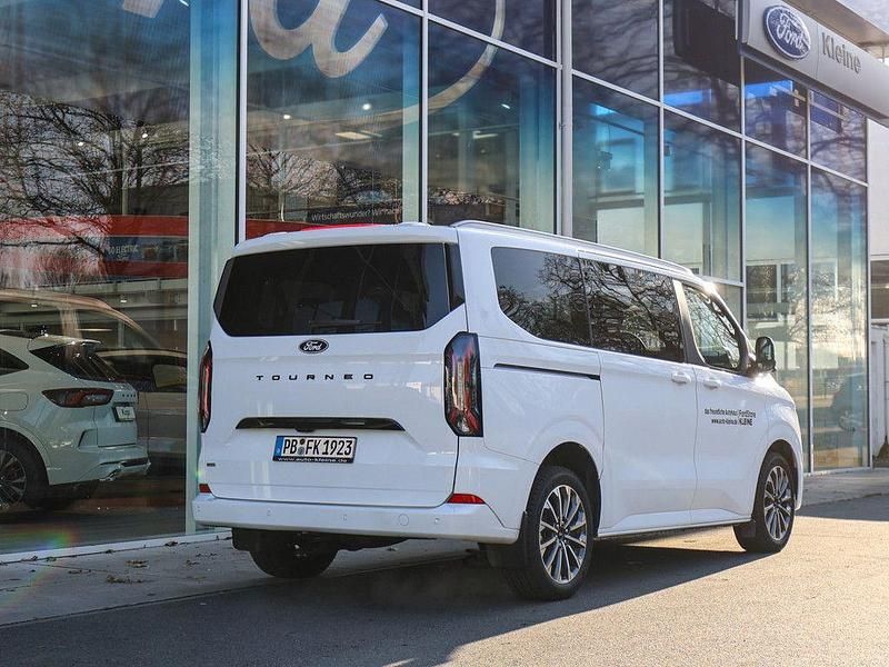 Gebraucht Ford Tourneo Titanium X 232 PS (170 kW) 2025 Weiß Van / Kleinbus