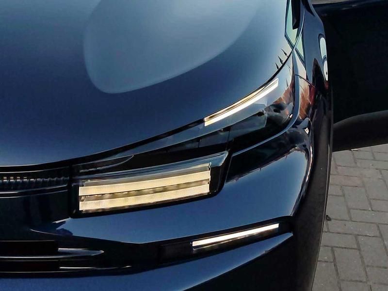 Neu Citroën C4 145 PS (106 kW) 2026 Blau SUV