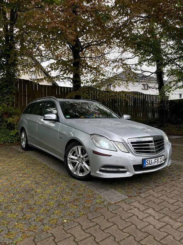 Silber Gebraucht 2011 Mercedes E350 Kombi | 10.499 € (Fairer Preis) - Bild 1/4