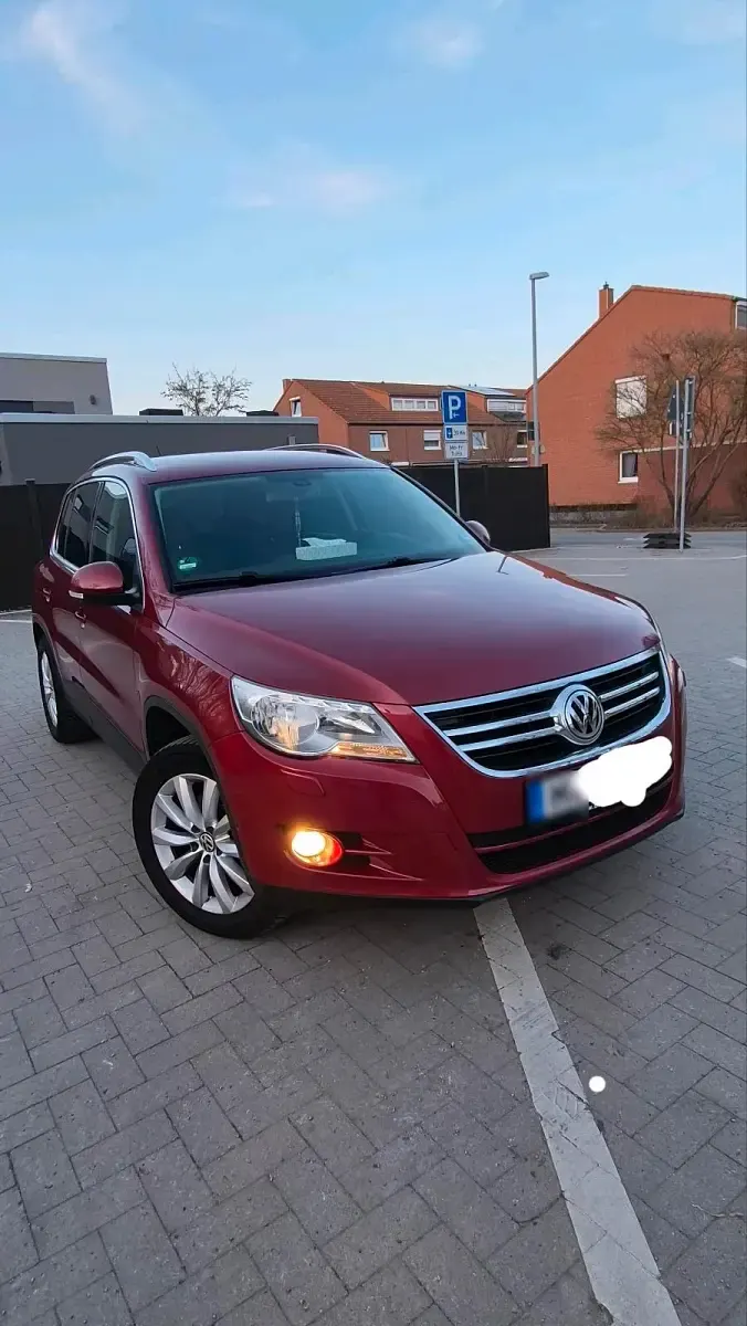 Gebraucht VW Tiguan 140 PS (102 kW) 2010 Rot SUV