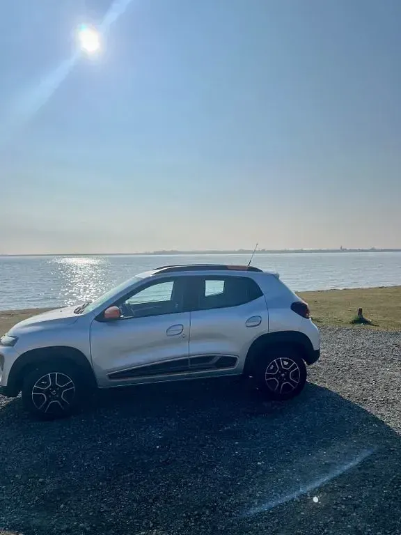 Second-hand Dacia Spring Comfort Plus 33 kW (45 CP) 2021 Argintiu Hatchback
