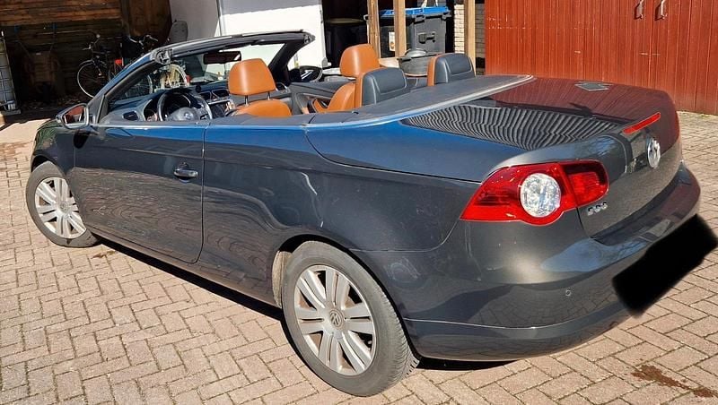 Gebraucht VW Eos 160 PS (117 kW) 2009 Braun Cabrio