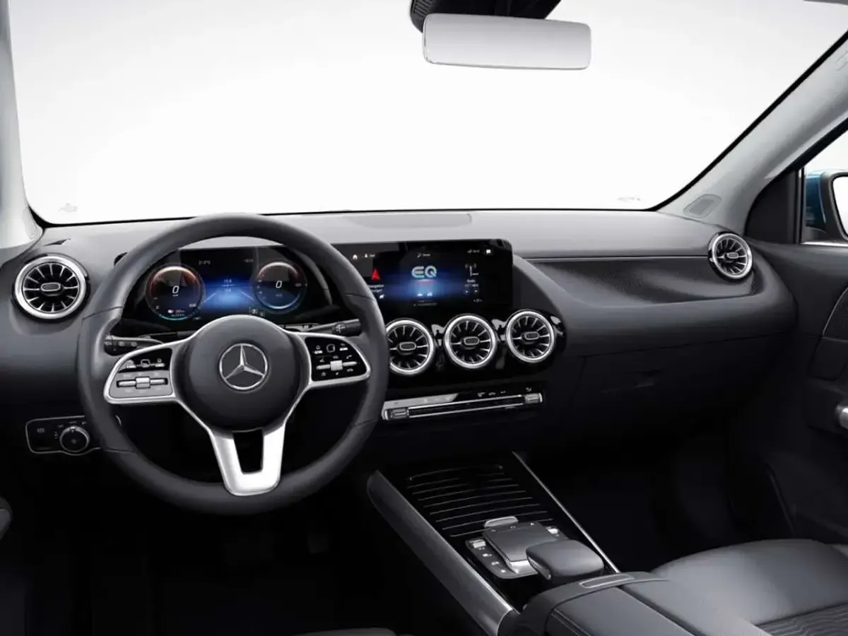 Gebraucht Mercedes EQA250 Progressive 139 kW (190 PS) 2021 Denimblau metallic SUV