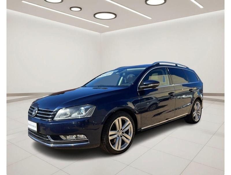 Gebraucht VW Passat Highline 211 PS (155 kW) 2011 Night blue metallic Kombi
