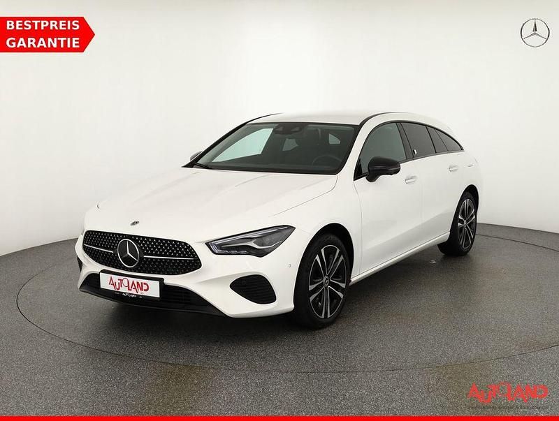 Weiß Gebraucht 2023 Mercedes CLA250e Shooting Brake Kombi | 34.990 € (Teuer) - Bild 1/4