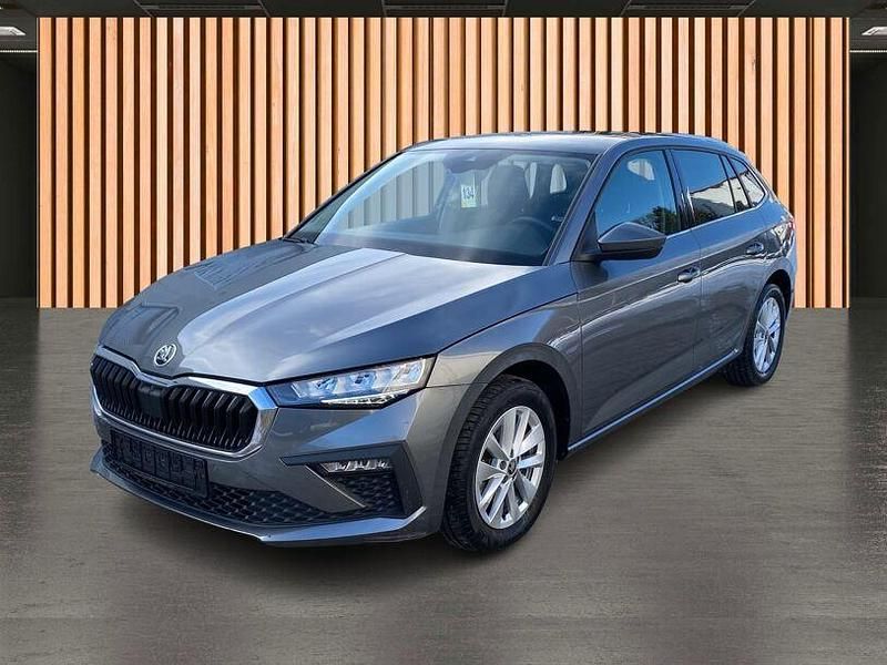 Gebraucht Skoda Scala Selection 116 PS (85 kW) 2025 Grau grau (metallic) Kleinwagen