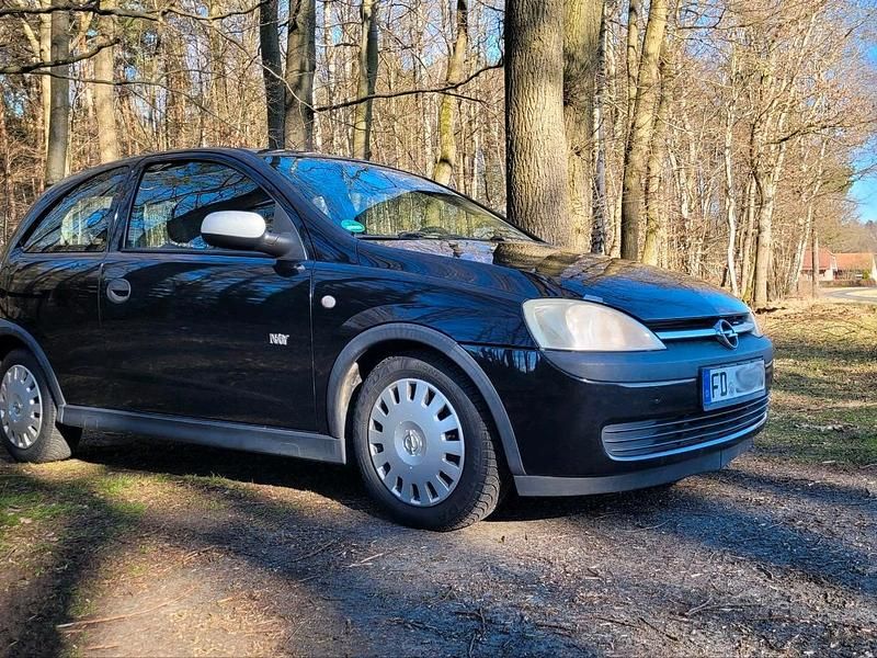 Schwarz Gebraucht 2003 Opel Corsa Njoy Kleinwagen | 900 € (Guter Preis) - Bild 1/4