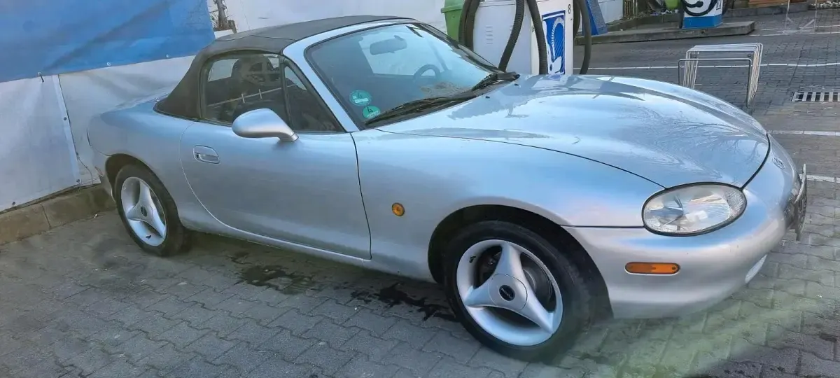 Gebraucht Mazda MX5 110 PS (80 kW) 2000 Silber Cabrio