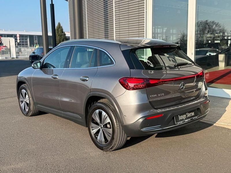 Gebraucht Mercedes EQA350 Progressive 214 kW (292 PS) 2024 lack mountaingrau SUV