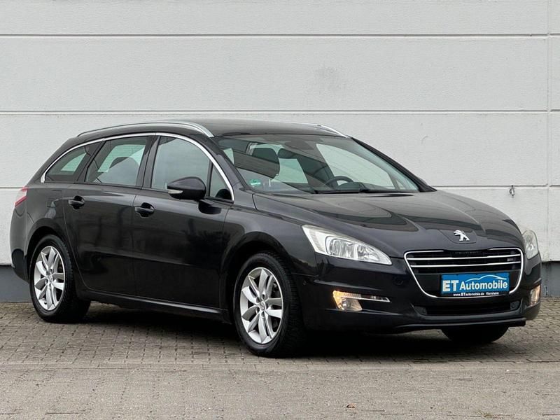 Grau Gebraucht 2011 Peugeot 508 Kombi | 3.390 € (Fairer Preis) - Bild 1/4