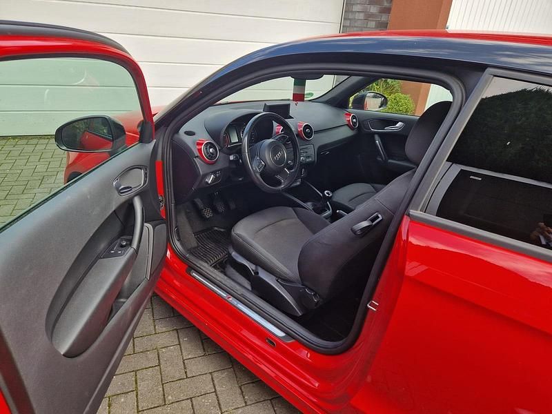 Gebraucht Audi A1 S-Line 86 PS (63 kW) 2013 Rot Kleinwagen