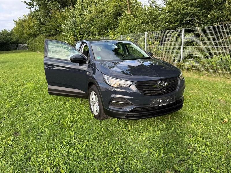 Grau Gebraucht 2019 Opel Grandland X SUV | 10.990 € (Superpreis) - Bild 1/4
