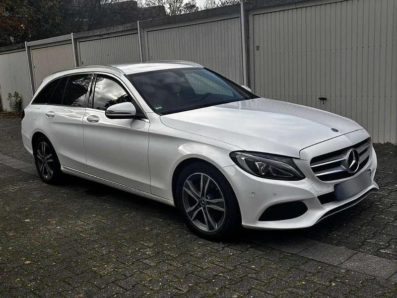 Gebraucht Mercedes C200 Avantgarde 136 PS (100 kW) 2017 Weiß Kombi