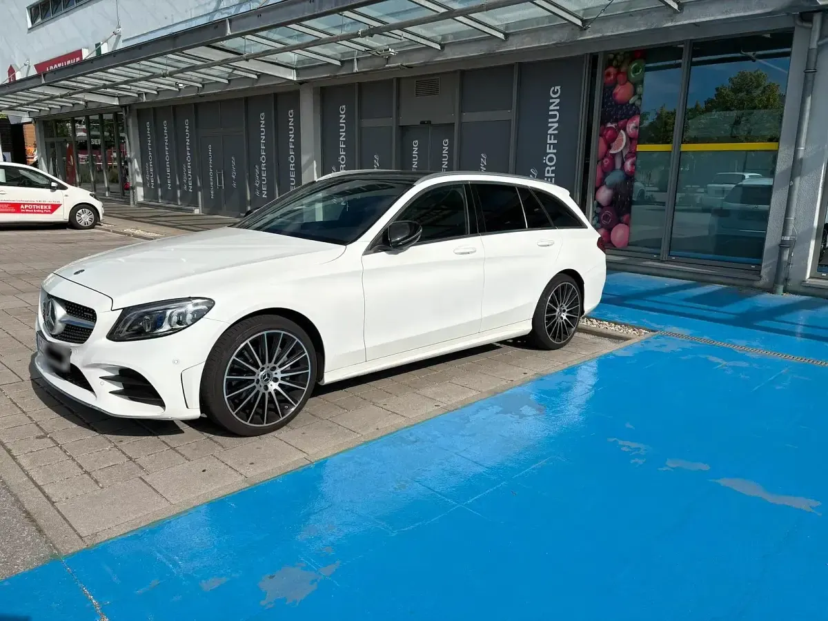 Gebraucht Mercedes C200 AMG line 184 PS (135 kW) 2020 Weiß Kombi