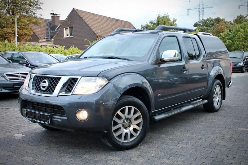 Silber Gebraucht 2013 Nissan Navara Abholung | 15.900 € - Bild 1/4