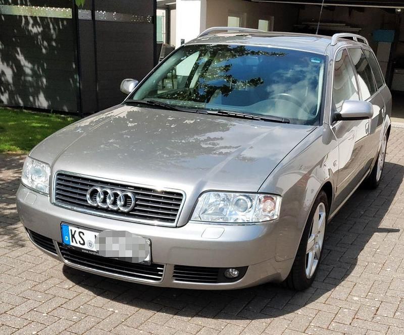 Second-hand Audi A6 163 CP (119 kW) 2004 Gri Break