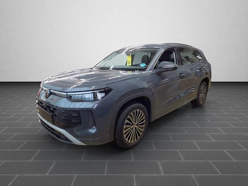Delfingrau metallic (metallic) Gebraucht 2025 VW Tayron SUV | 48.950 € (Superpreis) - Bild 1/4