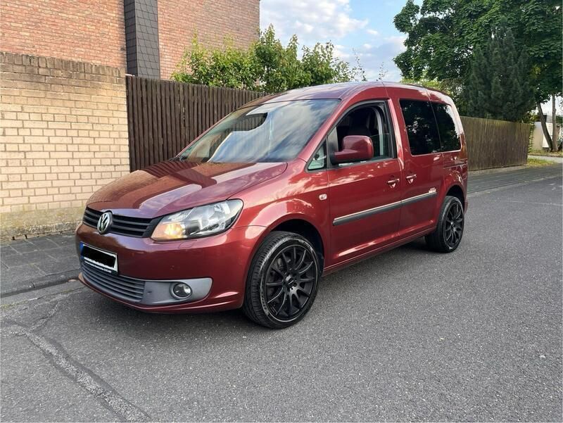 Rot Gebraucht 2011 VW Caddy Van / Kleinbus | 8.500 € (Etwas zu teuer) - Bild 1/4