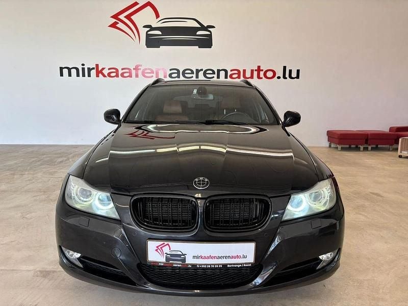 Second-hand BMW 320 Performance 184 CP (135 kW) 2012 Negru Berlinǎ