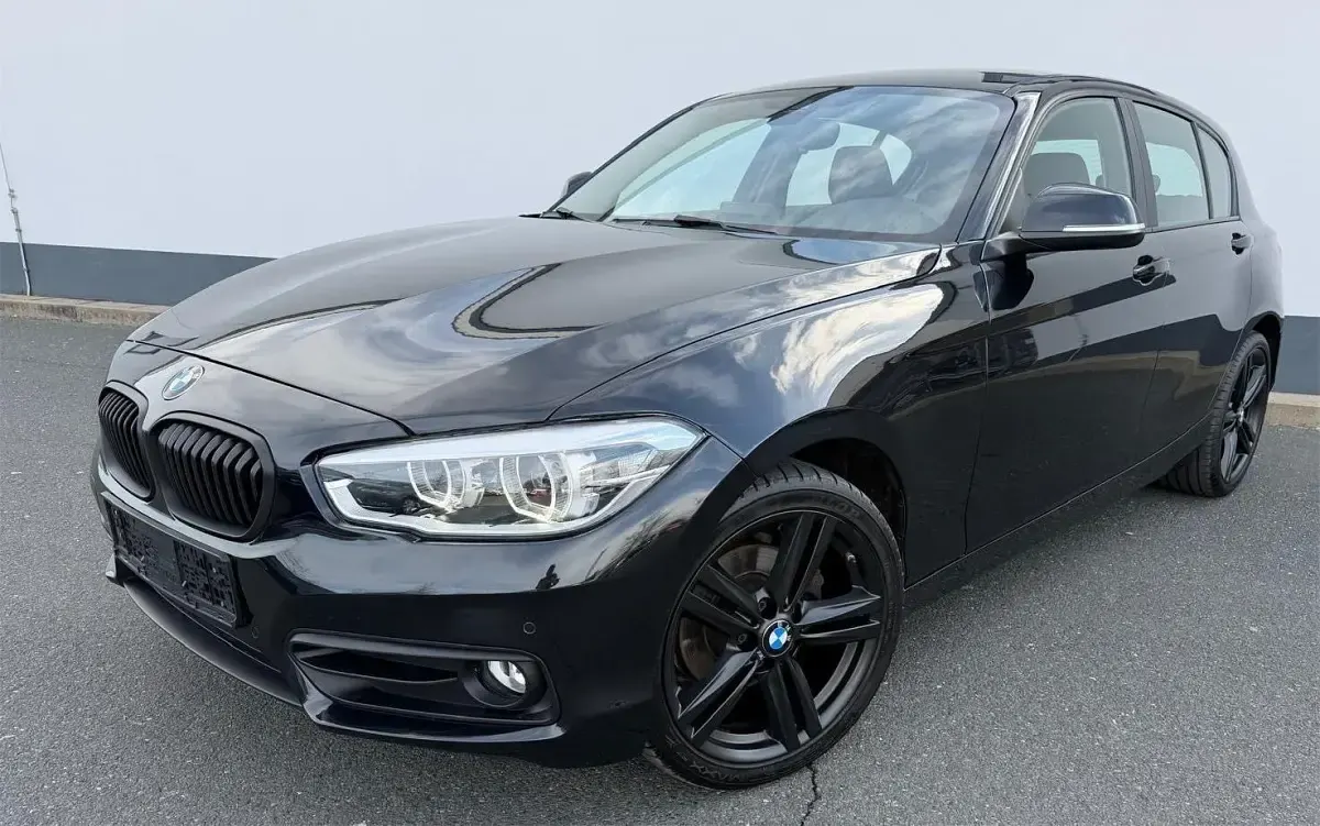 Gebraucht BMW 120 Advantage 190 PS (139 kW) 2017 Schwarz Kleinwagen