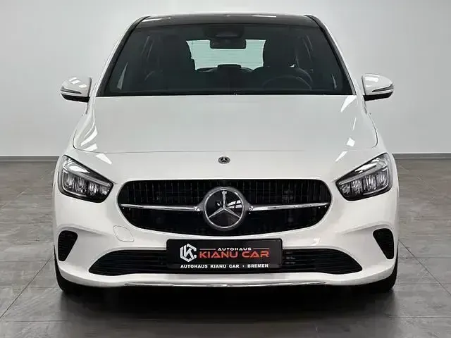 Gebraucht Mercedes B200 150 PS (110 kW) 2025 Andere Kleinwagen